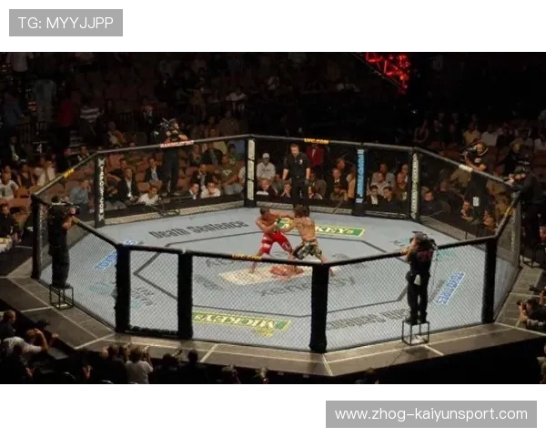 UFC狂潮再掀！三连击KO壮观上演，格斗迷必看盛事