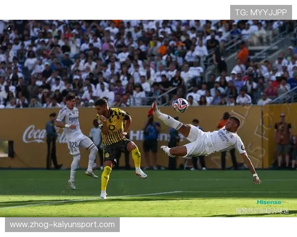 多特中路插上后的远射，门将扑救无力回天——训练场上的数据革命