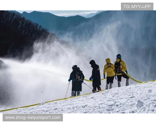 世界高山滑雪赛道生态修复与观众安全并重实施报告发布,高山滑雪竞赛 世界高山滑雪赛道生态修复与观众安全并重实施报告发布,高山滑雪竞赛